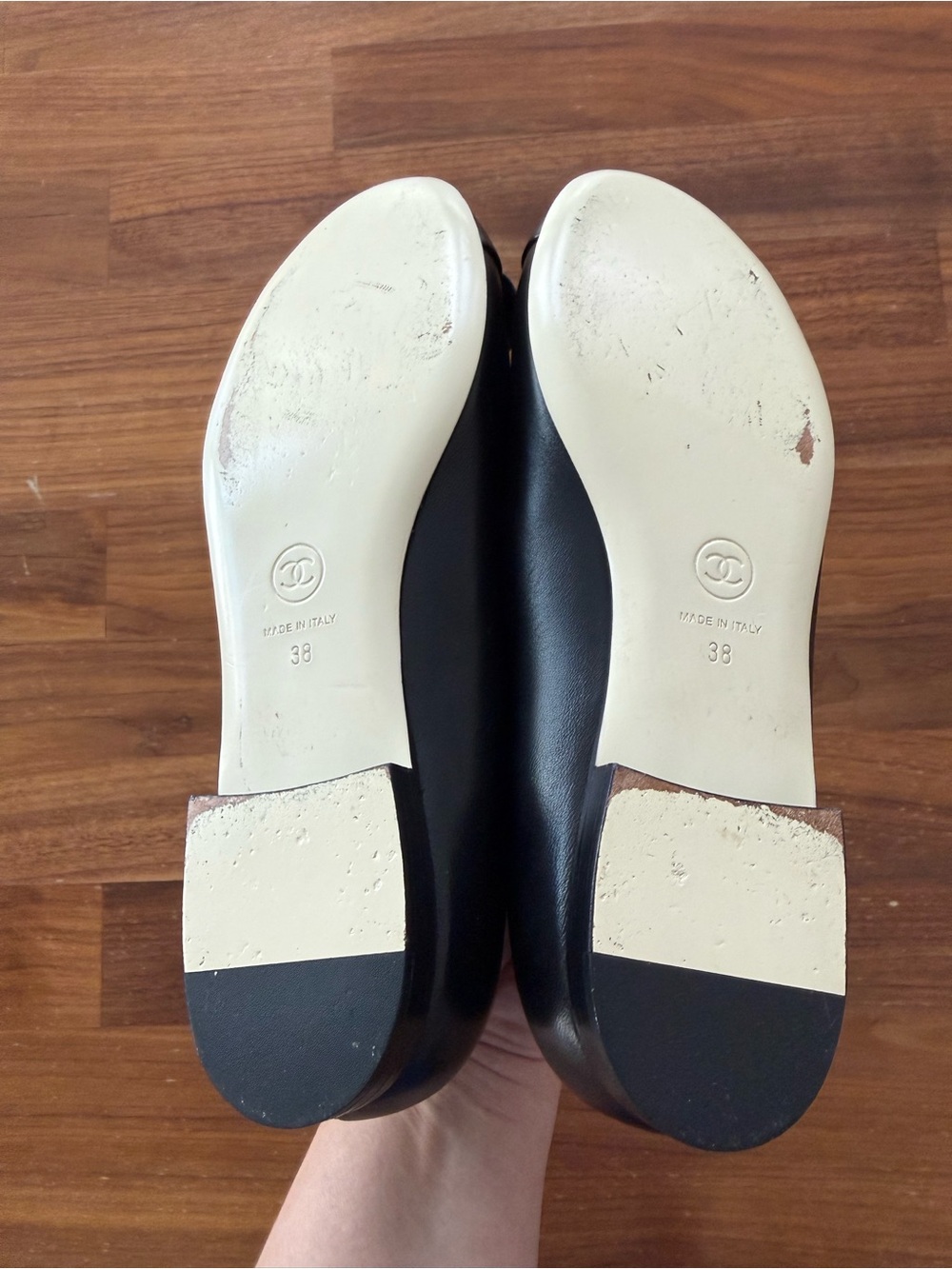 CHANEL Black Camellia Leather Cap Toe Ballet Flats 38 - Picture 12 of 13